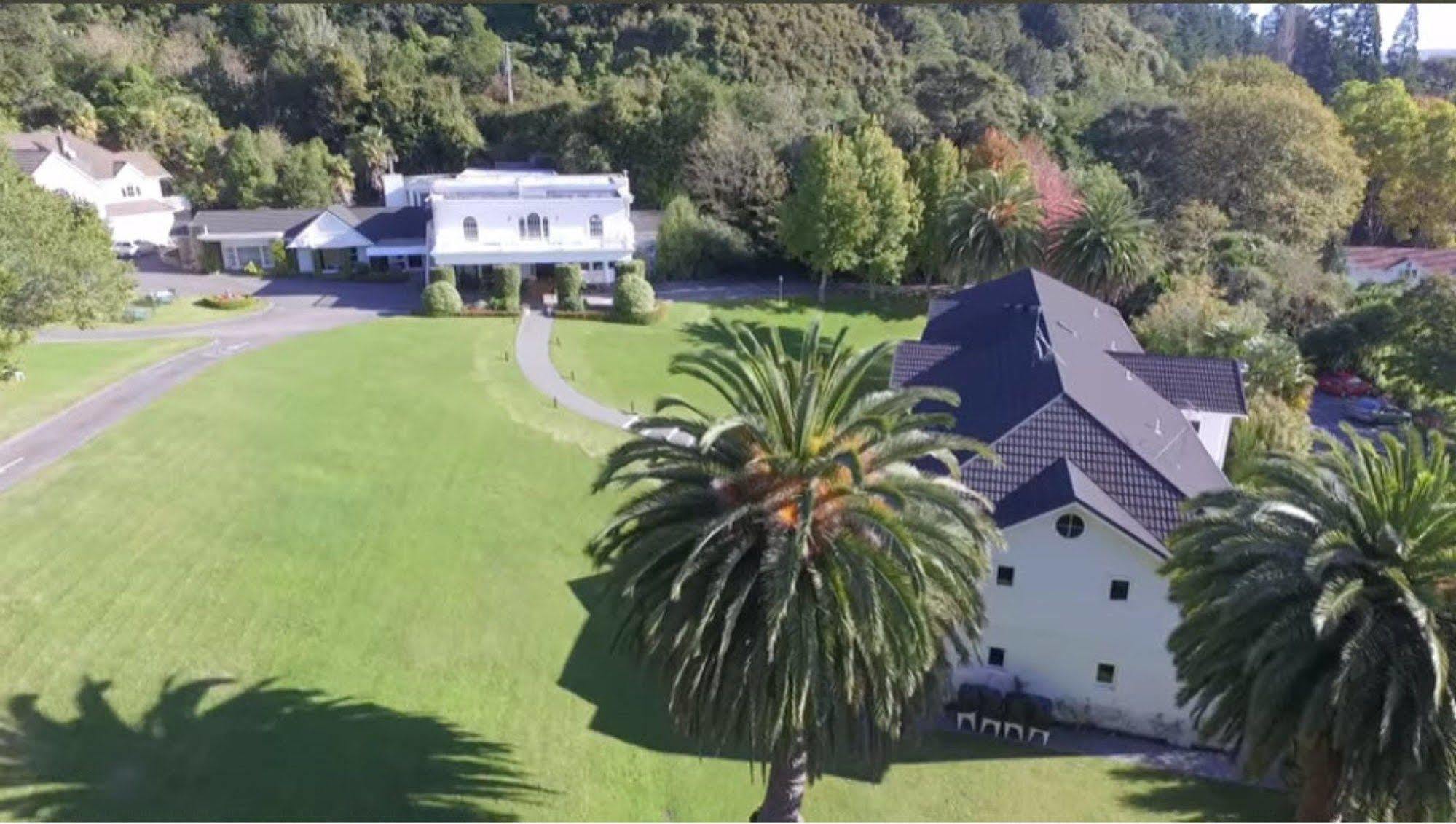 Wallaceville Motor Lodge Upper Hutt Exterior foto
